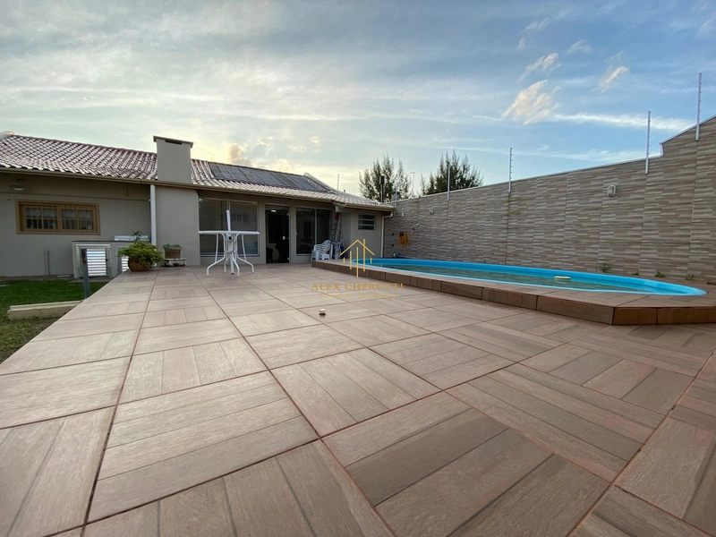 Imóvel com piscina em Atlântida Sul: 16ª foto da galeria de imagens do imóvel