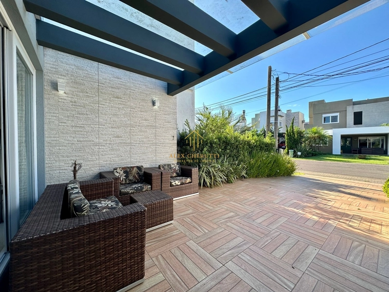 Linda casa com 3 suítes no Condomínio Las Palmas: 4ª foto da galeria de imagens do imóvel
