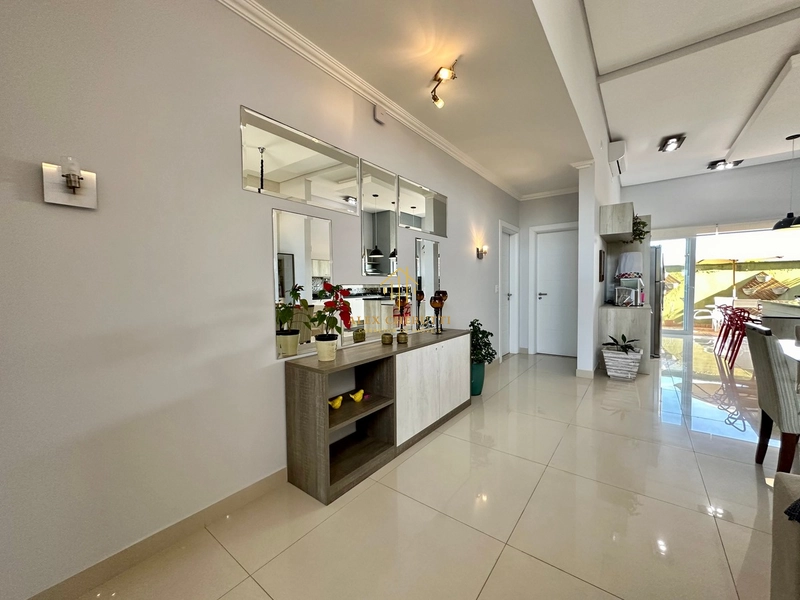 Linda casa com 3 suítes no Condomínio Las Palmas: 16ª foto da galeria de imagens do imóvel