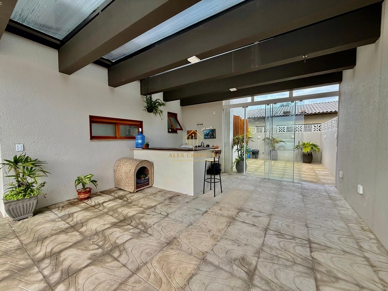 Casa para moradia ou veraneio na praia de Arpoador: 5ª foto da galeria de imagens do imóvel