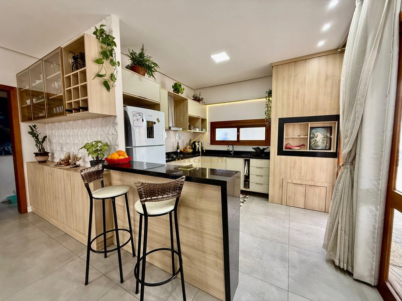 Casa para moradia ou veraneio na praia de Arpoador: 14ª foto da galeria de imagens do imóvel