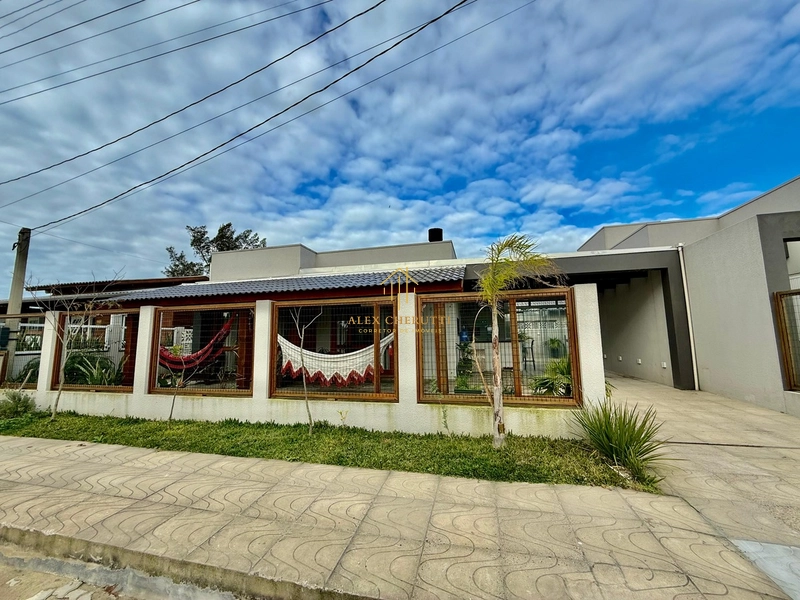 Casa para moradia ou veraneio na praia de Arpoador: 1ª foto da galeria de imagens do imóvel