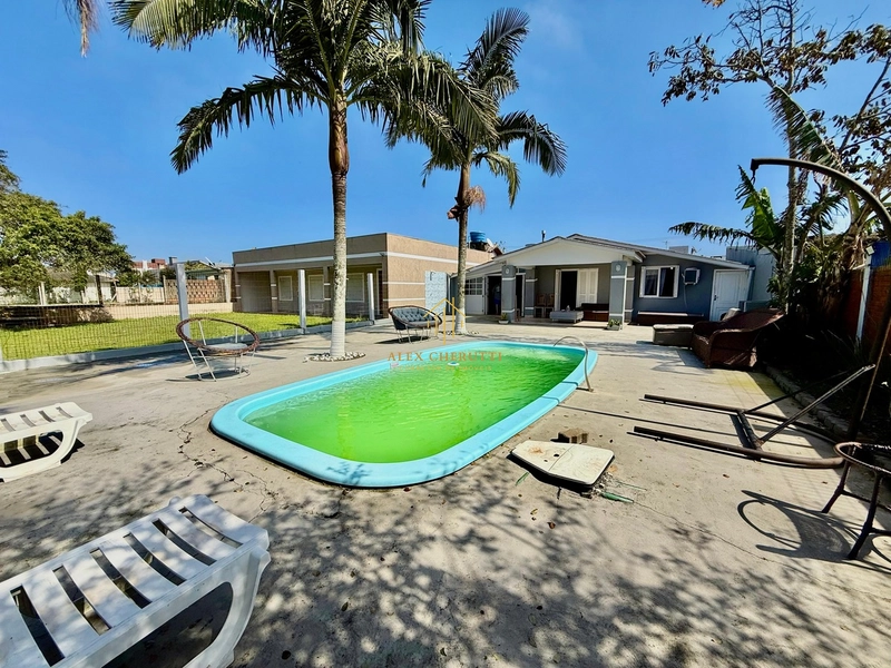 Casa na praia de Noiva do Mar com piscina: 1ª foto da galeria de imagens do imóvel