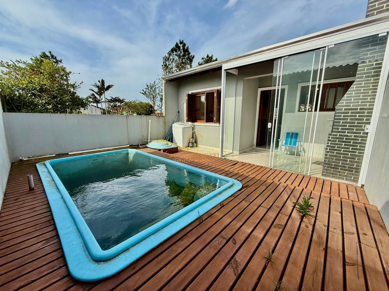 Casa geminada com piscina em Atlântida Sul: 15ª foto da galeria de imagens do imóvel