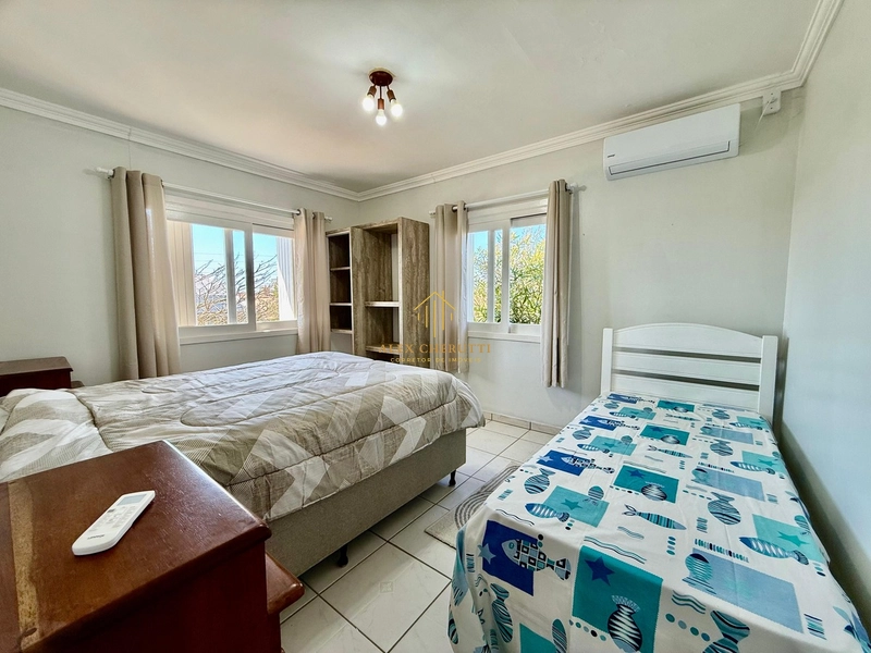 Sobrado na Praia de Rainha do Mar, 7 dormitórios e piscina: 34ª foto da galeria de imagens do imóvel