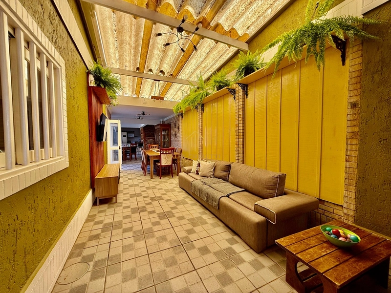 Sobrado na Praia de Rainha do Mar, 7 dormitórios e piscina: 23ª foto da galeria de imagens do imóvel