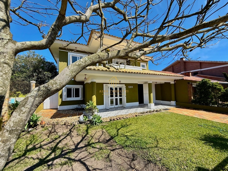 Sobrado na Praia de Rainha do Mar, 7 dormitórios e piscina: 8ª foto da galeria de imagens do imóvel