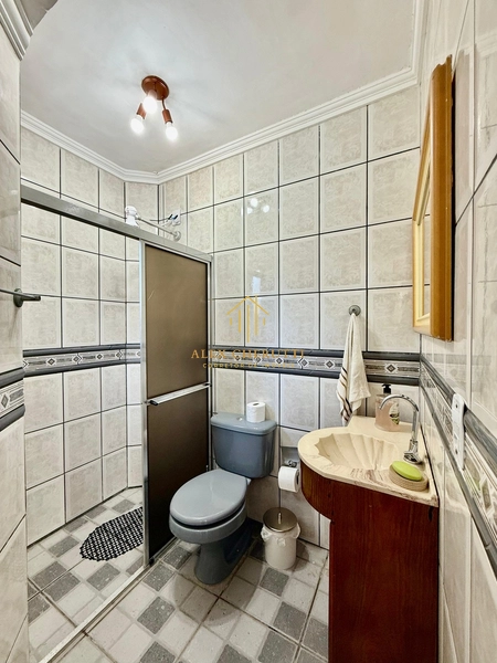 Sobrado na Praia de Rainha do Mar, 7 dormitórios e piscina: 25ª foto da galeria de imagens do imóvel