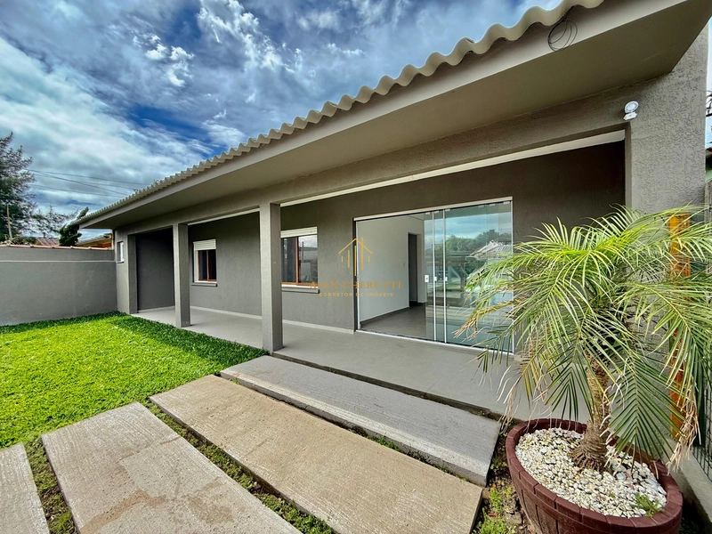 Casa nova na praia de Atlântida Sul, 3 dormitórios: 1ª foto da galeria de imagens do imóvel