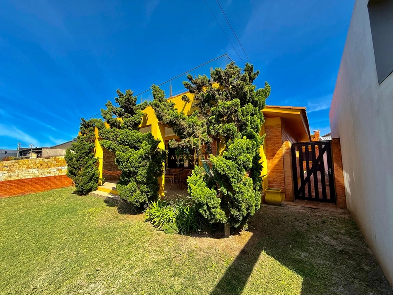 Bela casa com vista para o mar: 4ª foto da galeria de imagens do imóvel