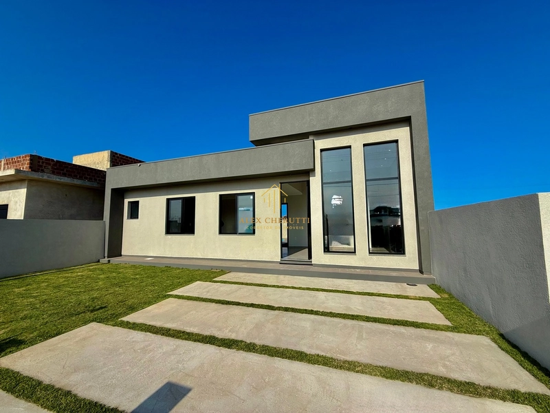 Linda casa na praia de Atlântida Sul: 1ª foto da galeria de imagens do imóvel