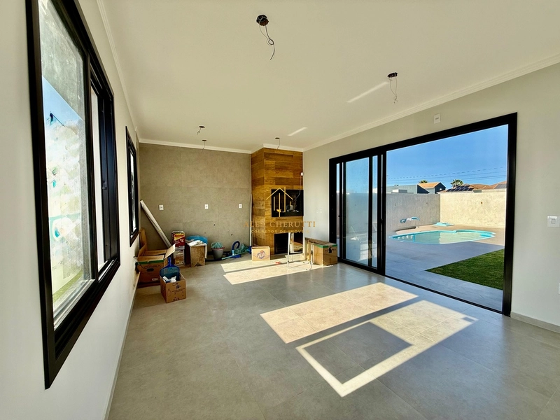 Linda casa na praia de Atlântida Sul: 5ª foto da galeria de imagens do imóvel
