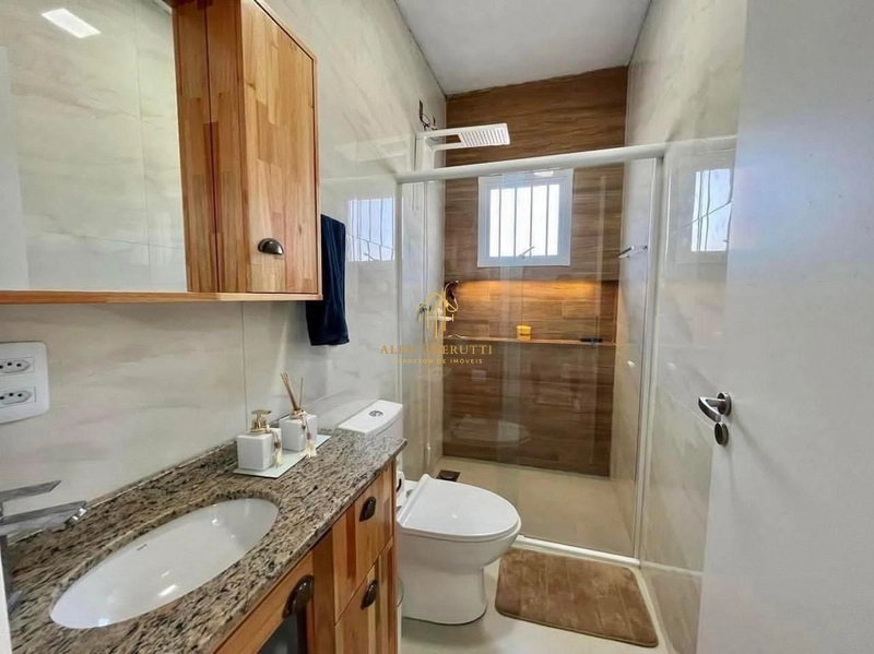 Linda casa com piscina na praia de Atlântida Sul: 6ª foto da galeria de imagens do imóvel