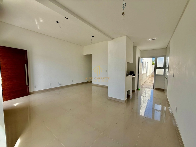 Casa geminada à venda em Atlântida Sul: 5ª foto da galeria de imagens do imóvel