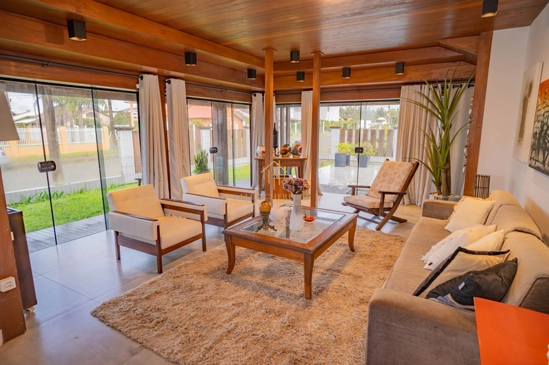 Casa na praia de Arpoador , 3 dormitórios: 3ª foto da galeria de imagens do imóvel