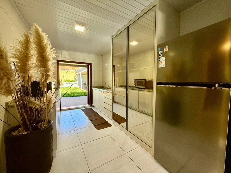 Linda casa bem localizada no centro de Xangri-lá: 9ª foto da galeria de imagens do imóvel