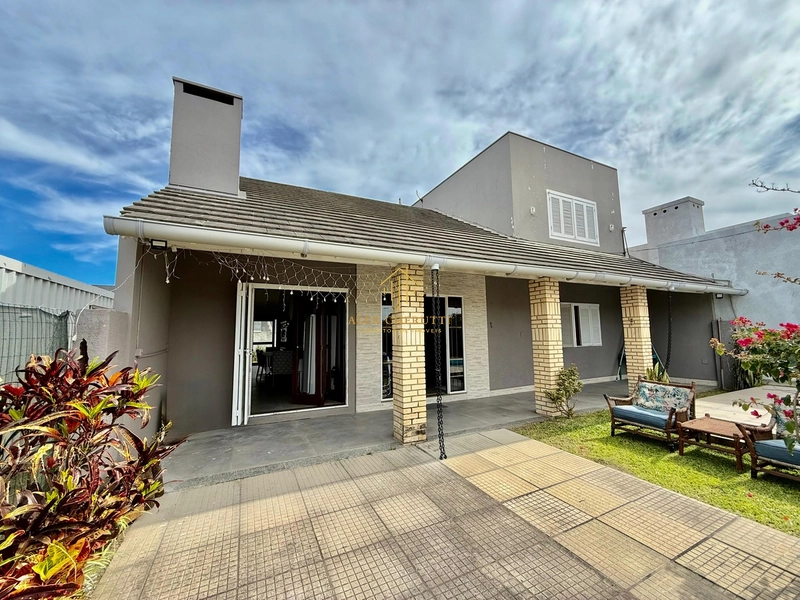 Casa na Praia de Mariápolis, 5 dormitórios: 3ª foto da galeria de imagens do imóvel