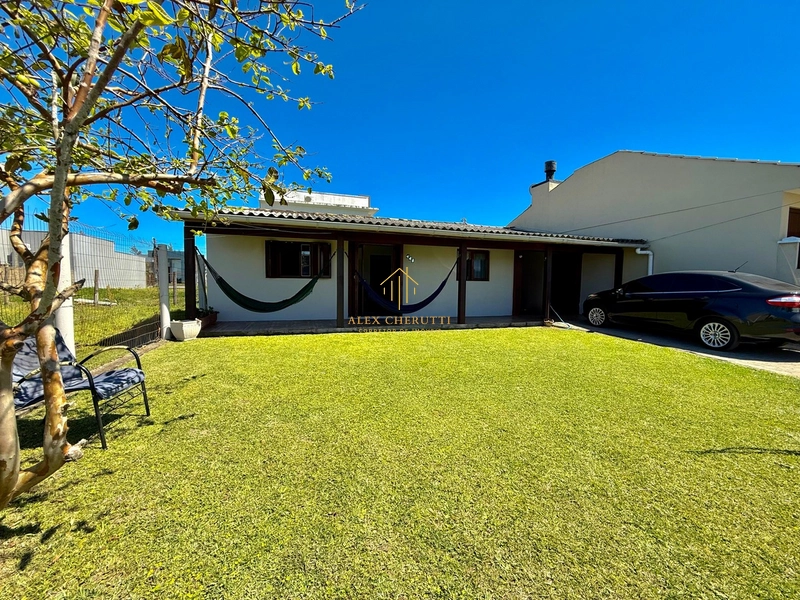 Casa na Praia de Mariápolis, 3 dormitórios: 1ª foto da galeria de imagens do imóvel