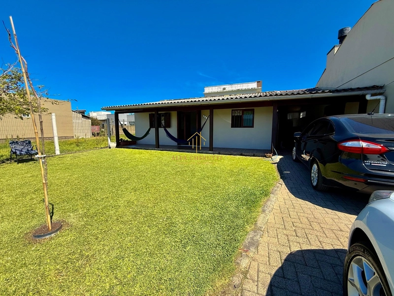 Casa na Praia de Mariápolis, 3 dormitórios: 2ª foto da galeria de imagens do imóvel
