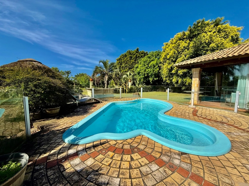 Casa lindíssima no centro de Xangri-lá, 4 dormitórios: 6ª foto da galeria de imagens do imóvel