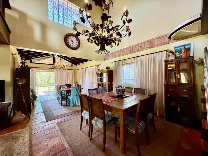 Casa lindíssima no centro de Xangri-lá, 4 dormitórios: 13ª foto da galeria de imagens do imóvel