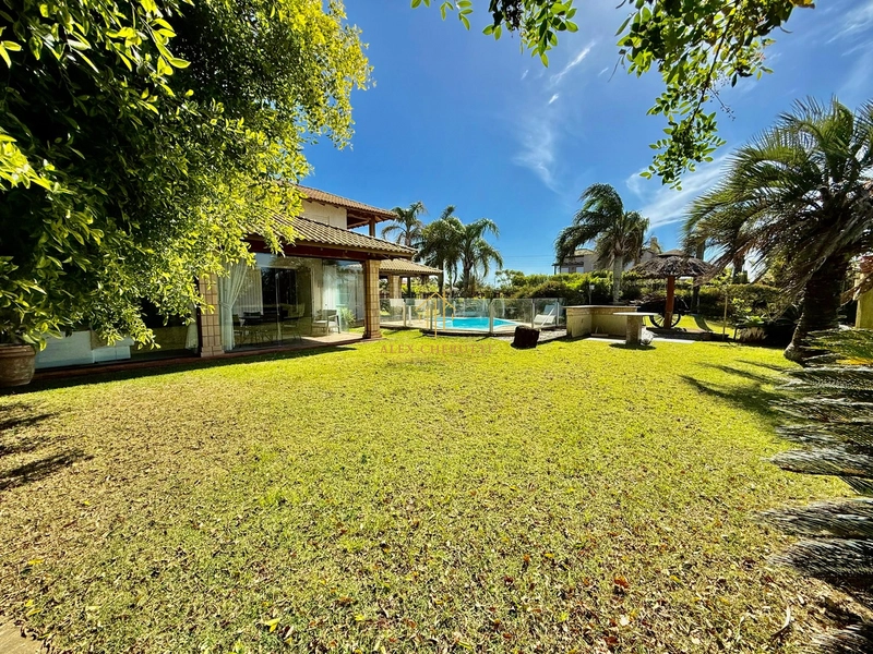 Casa lindíssima no centro de Xangri-lá, 4 dormitórios: 9ª foto da galeria de imagens do imóvel