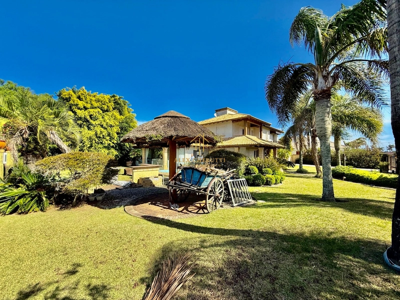 Casa lindíssima no centro de Xangri-lá, 4 dormitórios: 10ª foto da galeria de imagens do imóvel