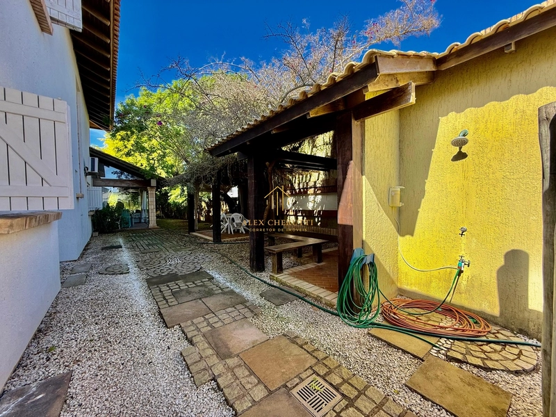 Casa lindíssima no centro de Xangri-lá, 4 dormitórios: 35ª foto da galeria de imagens do imóvel