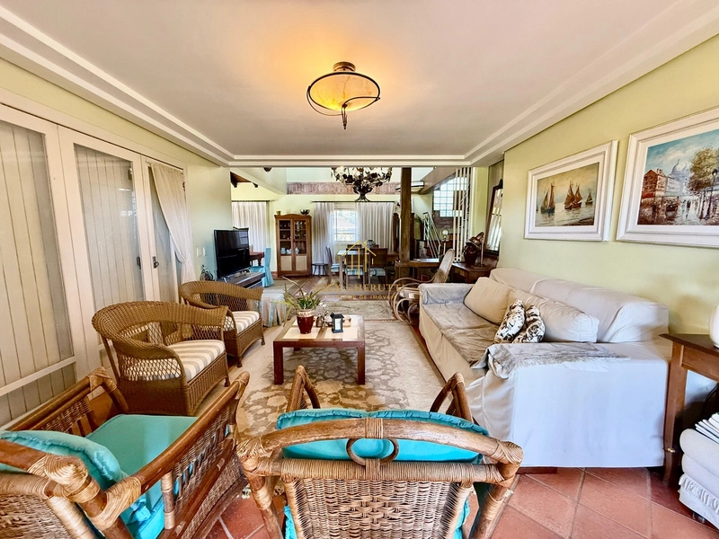 Casa lindíssima no centro de Xangri-lá, 4 dormitórios: 16ª foto da galeria de imagens do imóvel