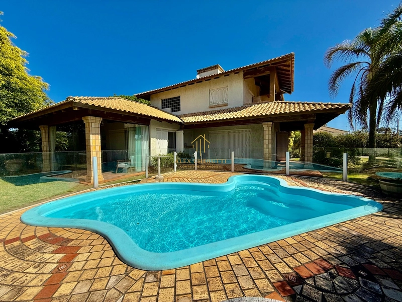 Casa lindíssima no centro de Xangri-lá, 4 dormitórios: 7ª foto da galeria de imagens do imóvel