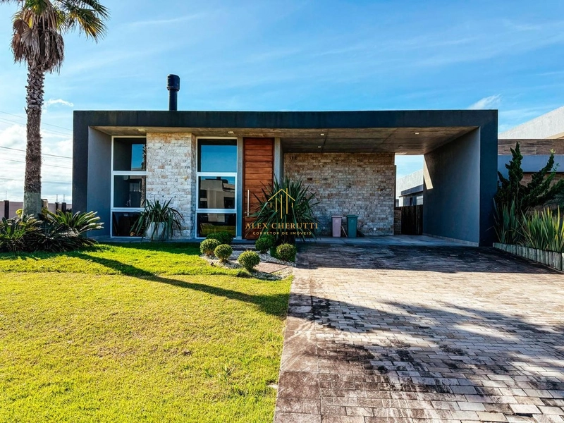 Casa no Condomínio Riviera, 3 suítes