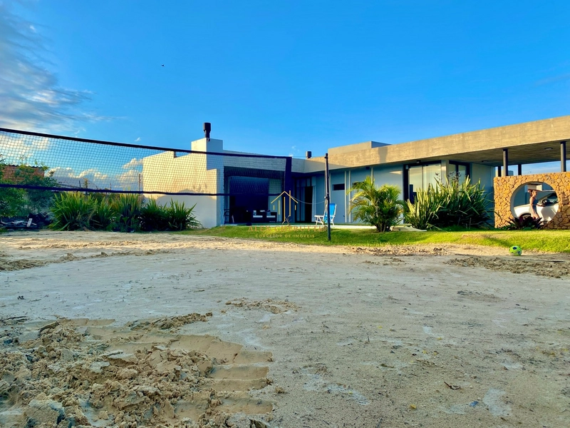 Linda casa na praia de Arpoador: 28ª foto da galeria de imagens do imóvel