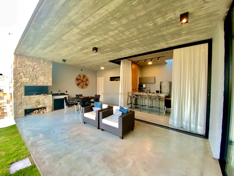 Linda casa na praia de Arpoador: 7ª foto da galeria de imagens do imóvel