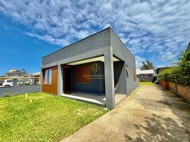 Linda casa em localização privilegiada na praia de Rainha do Mar: 3ª foto da galeria de imagens do imóvel