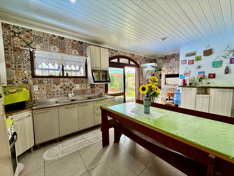 Casa na praia de Atlântida  Sul, 4 dormitórios: 23ª foto da galeria de imagens do imóvel