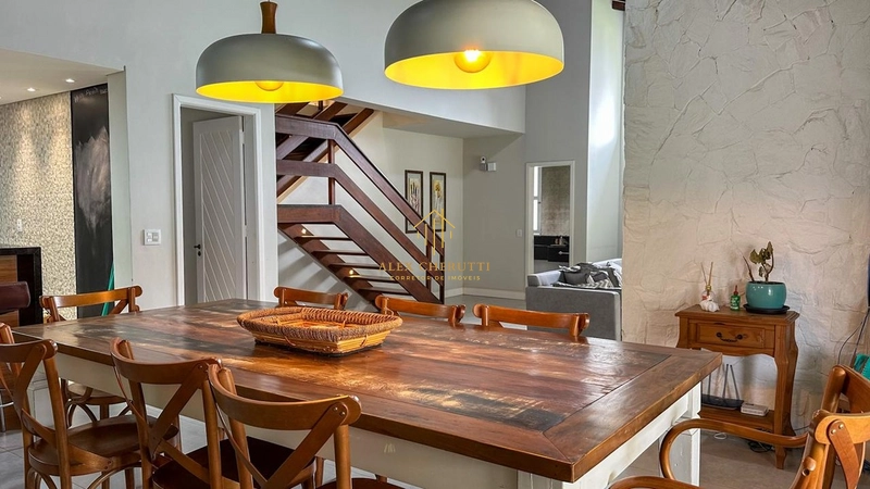 Belo sobrado na praia de Rainha do Mar, 6 dormitórios: 25ª foto da galeria de imagens do imóvel