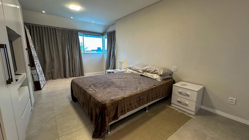 Belo sobrado na praia de Rainha do Mar, 6 dormitórios: 43ª foto da galeria de imagens do imóvel