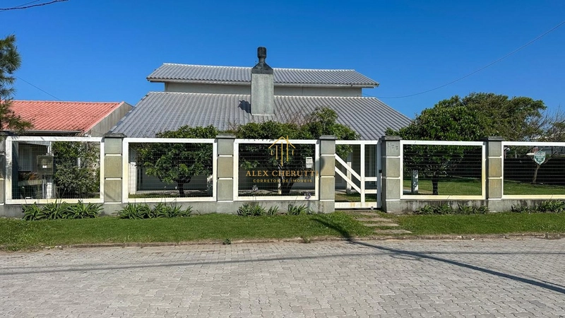 Belo sobrado na praia de Rainha do Mar, 6 dormitórios: 4ª foto da galeria de imagens do imóvel