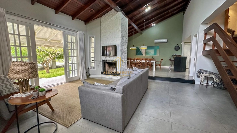 Belo sobrado na praia de Rainha do Mar, 6 dormitórios: 20ª foto da galeria de imagens do imóvel