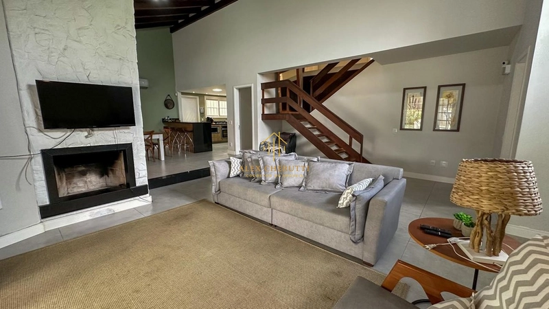 Belo sobrado na praia de Rainha do Mar, 6 dormitórios: 16ª foto da galeria de imagens do imóvel