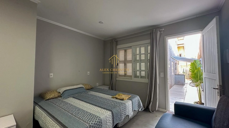 Belo sobrado na praia de Rainha do Mar, 6 dormitórios: 47ª foto da galeria de imagens do imóvel