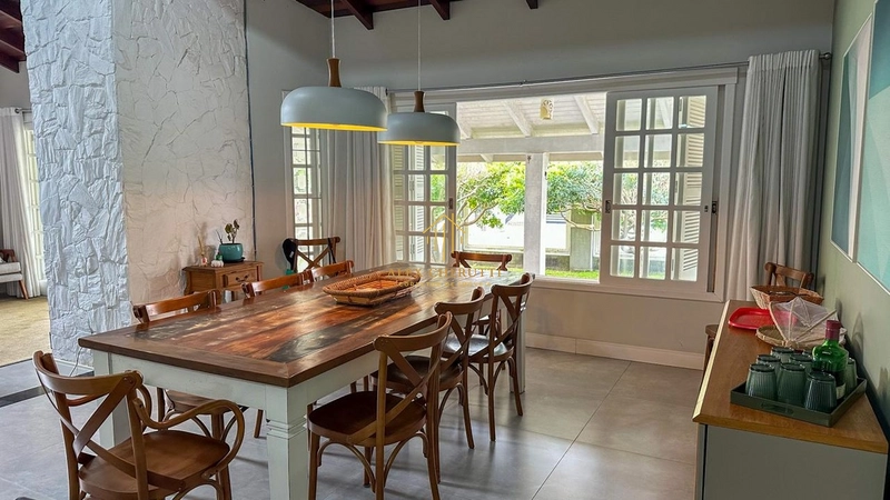 Belo sobrado na praia de Rainha do Mar, 6 dormitórios: 32ª foto da galeria de imagens do imóvel