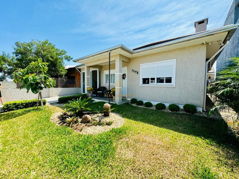Bela casa na praia de Atlântida Sul, 3 dormitórios