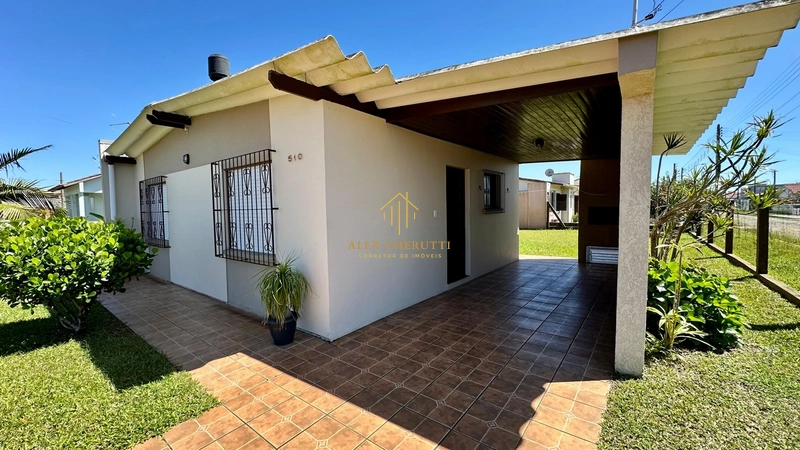 Oportunidade em Atlântida Sul, 2 dormitórios: 2ª foto da galeria de imagens do imóvel