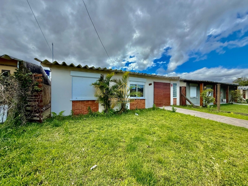 Casa na Praia de Atlântida Sul, disponível para aluguel de temporada: 1ª foto da galeria de imagens do imóvel