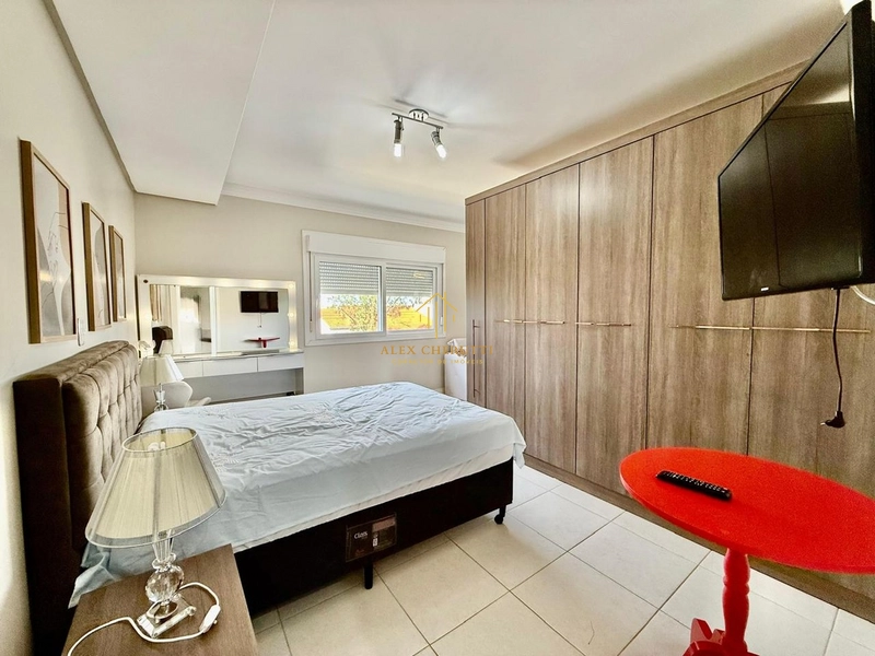 Linda casa finamente mobiliada e decorada, 5 dormitórios: 34ª foto da galeria de imagens do imóvel