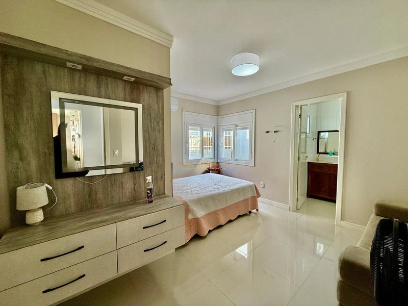 Linda casa finamente mobiliada e decorada, 5 dormitórios: 26ª foto da galeria de imagens do imóvel