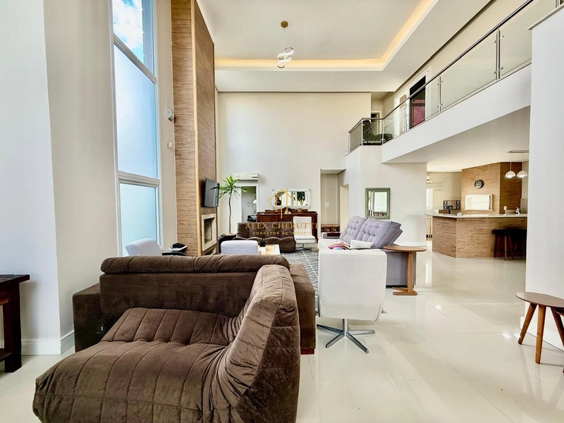 Linda casa finamente mobiliada e decorada, 5 dormitórios: 10ª foto da galeria de imagens do imóvel