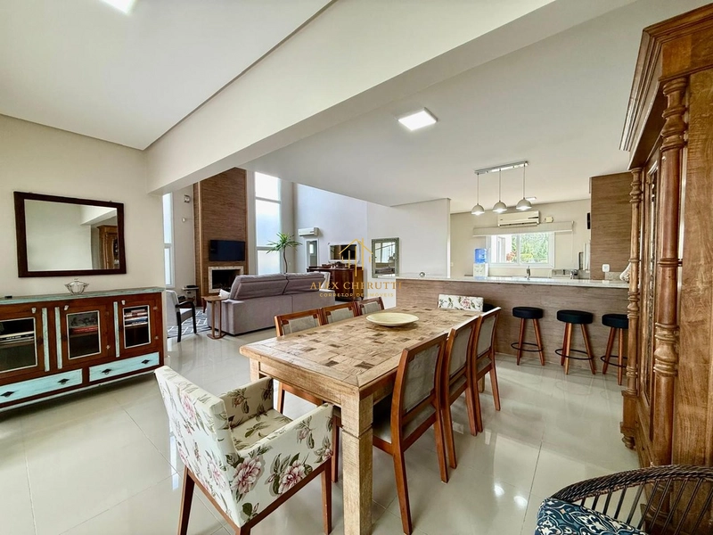 Linda casa finamente mobiliada e decorada, 5 dormitórios: 15ª foto da galeria de imagens do imóvel