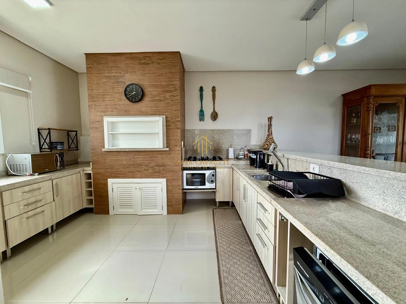 Linda casa finamente mobiliada e decorada, 5 dormitórios: 18ª foto da galeria de imagens do imóvel